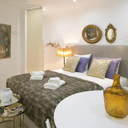Central Cozy & Near The Subway Daire Lisboa