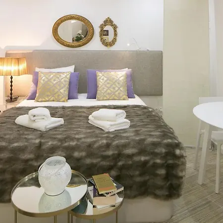 דירה Central Cozy & Near The Subway *