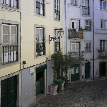 Central Cozy & Near The Subway Lisboa