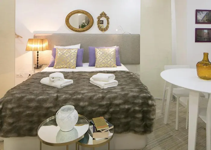 公寓 Central Cozy & Near The Subway *