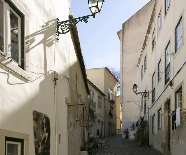 Central Cozy & Near The Subway 公寓